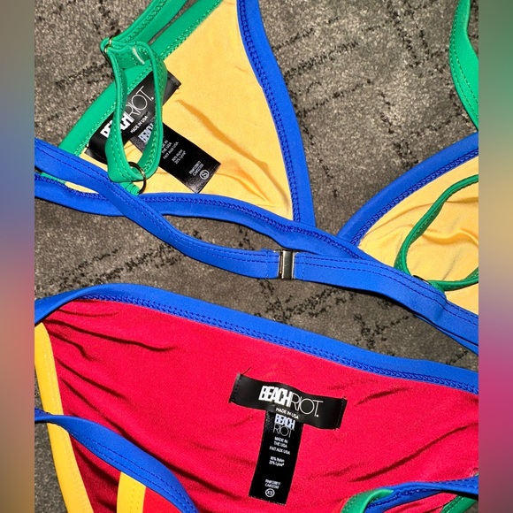 Beach Riot Bikini - Picture 4 of 7